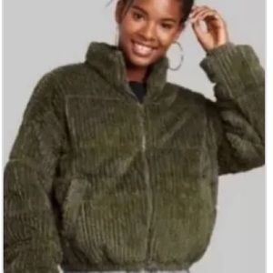 Green puffer NWOT
